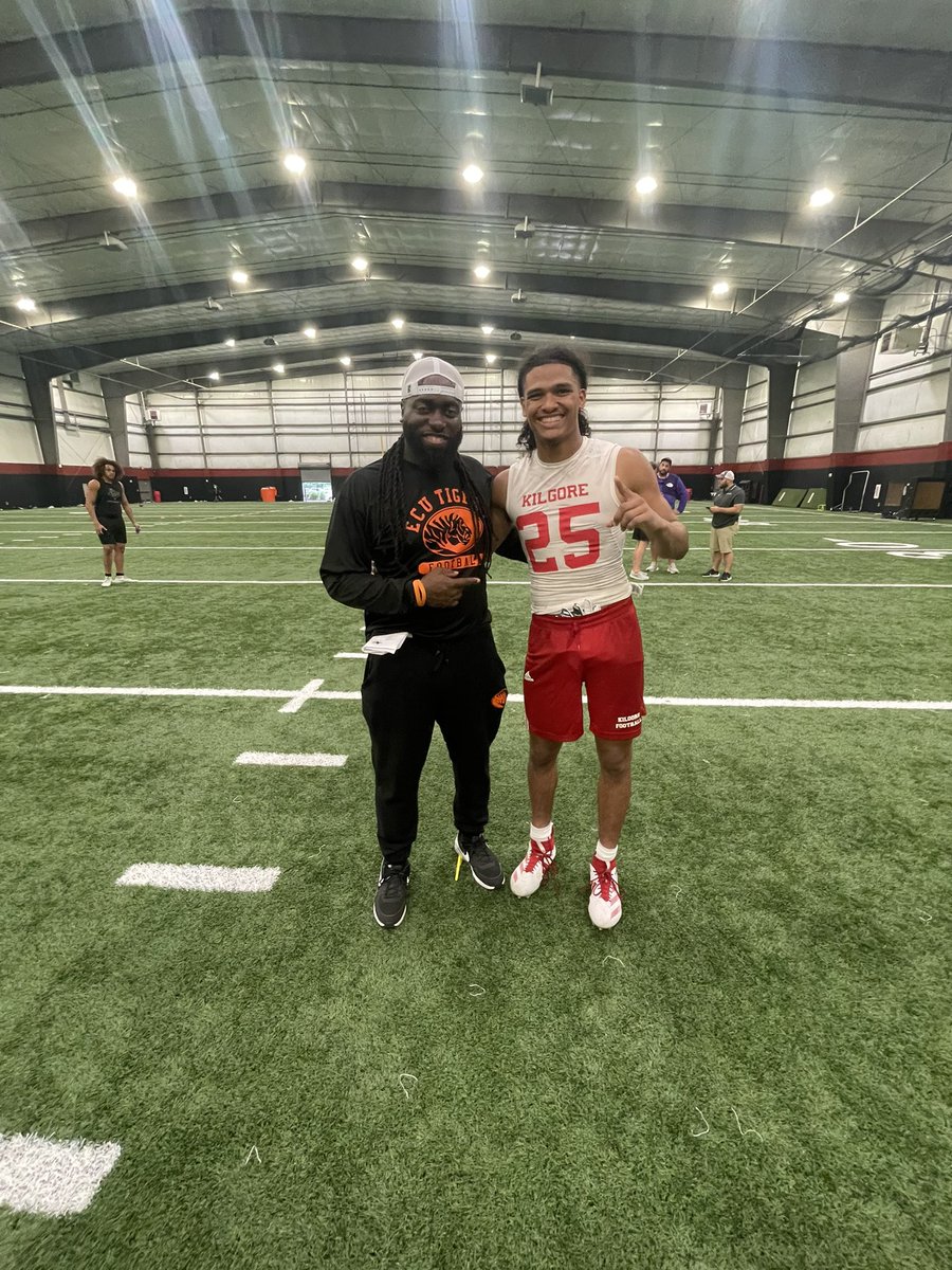 Bi'Syn Williams 🐃 (@bisyn_williams) on Twitter photo #AGTG After a great conversation with <a href="/CoachIngramECU/">Michael Ingram</a> I’m blessed to receive my first Offer from <a href="/ECUTigersFB/">ECU Tigers Football</a>
<a href="/Fuller_Clint/">Coach Fuller</a> <a href="/coach_lyons47/">Josh Lyons</a> <a href="/CoachChidester/">Coach Jake Chidester</a> <a href="/kilgore_fb/">Kilgore Bulldogs FB</a> #AGTG After a great conversation with <a href="/CoachIngramECU/">Michael Ingram</a> I’m blessed to receive my first Offer from <a href="/ECUTigersFB/">ECU Tigers Football</a>
<a href="/Fuller_Clint/">Coach Fuller</a> <a href="/coach_lyons47/">Josh Lyons</a> <a href="/CoachChidester/">Coach Jake Chidester</a> <a href="/kilgore_fb/">Kilgore Bulldogs FB</a>