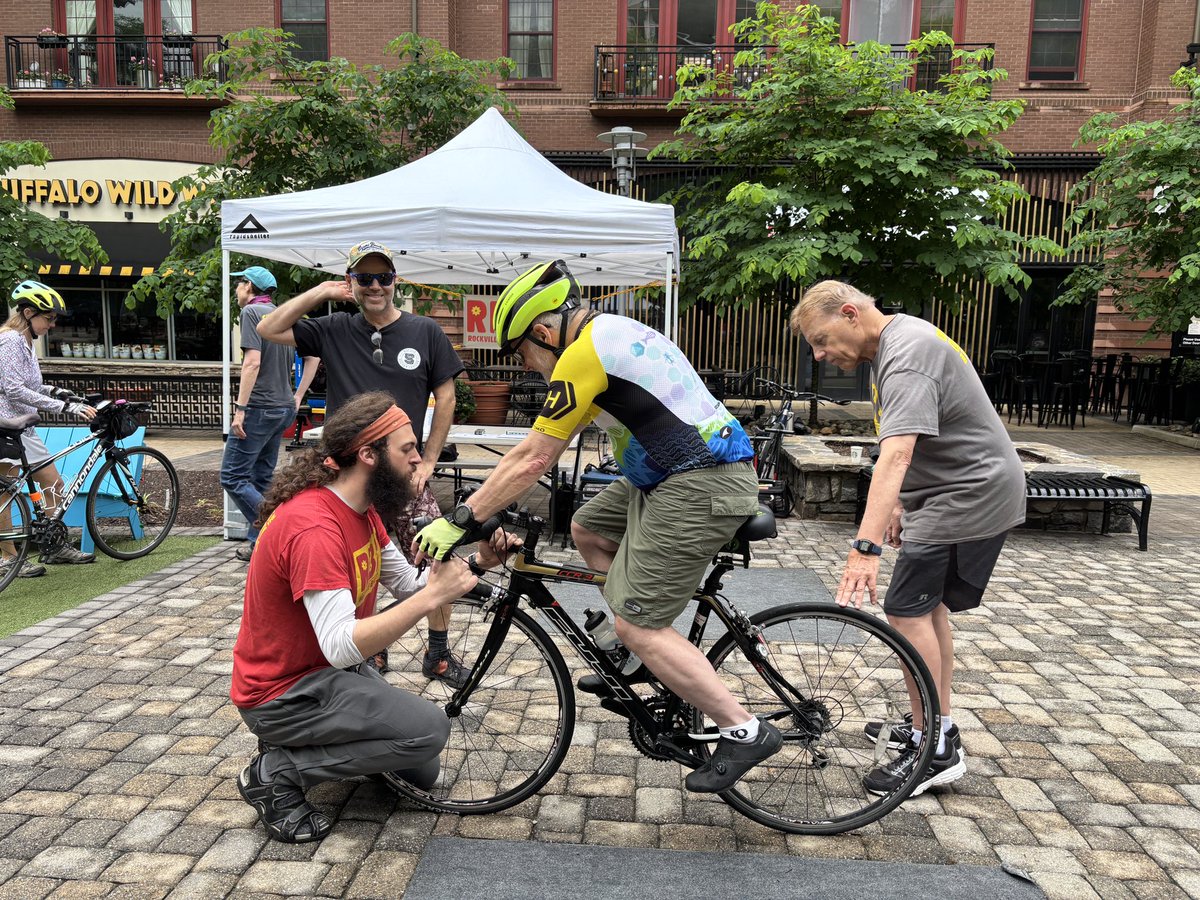 RockBikeHub's tweet photo. Despite a damp start, we were happy to support and participate in Bike to Work Day at the Rockville Town Center pit-stop. Great to see everyone who stopped by to say hello! https://t.co/6opAZuk4D8