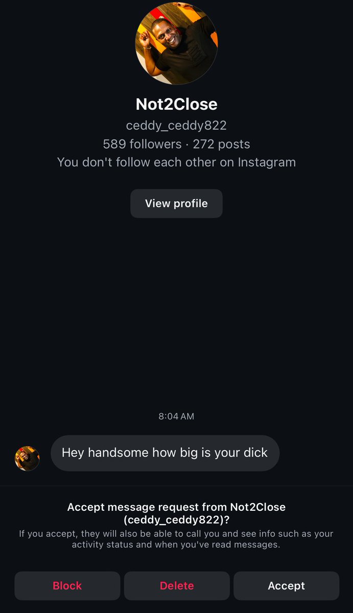 huebonez's tweet photo. bro get out of my dms😭🙏🏽nigga like 40 bro https://t.co/YbjvP3nDFS