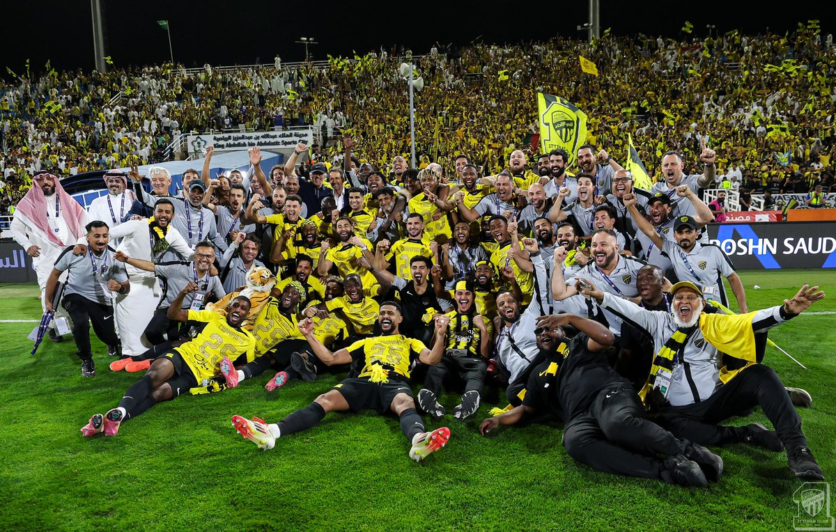 team💛🖤