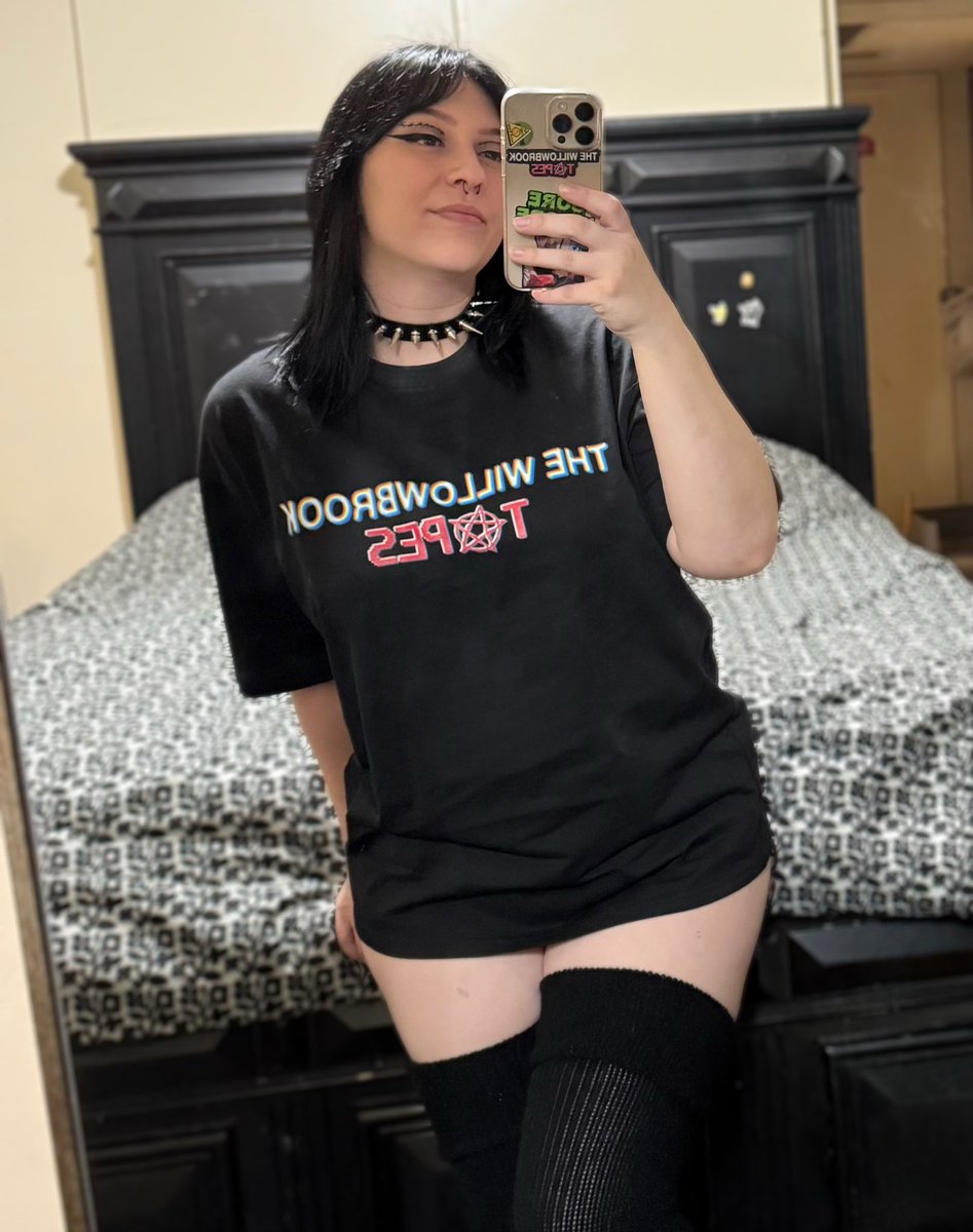 WILLOWBROOK GIVEAWAY 🖤

i’m teaming up w <a href="/willowbrookfilm/">‘The Willowbrook Tapes’</a> &amp; we’re picking 2 winners:
•1 winner gets a FREE Willowbrook shirt 
•1 winner gets an EXCLUSIVE Willowbrook mystery tape*

to enter:
1. follow @Willowbrookfilm
2. repost this AND @WillowbrookFilm’s latest post
ends 5/31