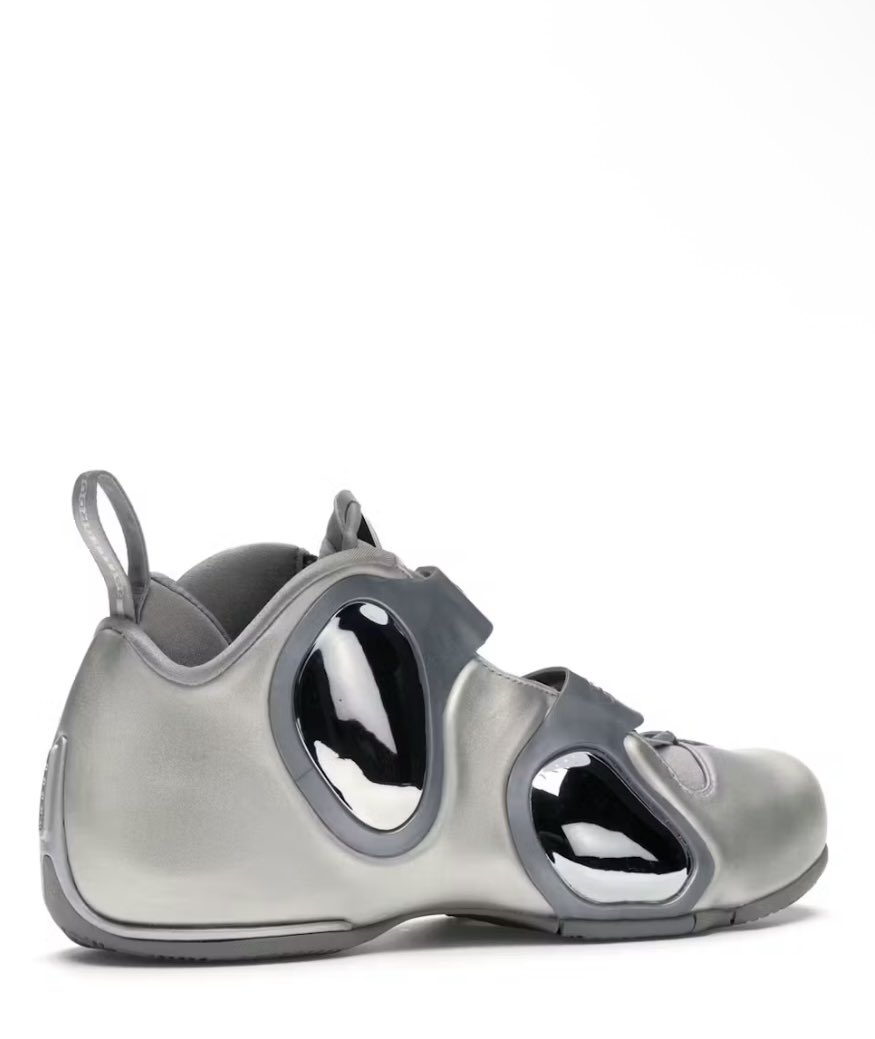 LadePlatinum's tweet photo. these need a rerelease. they’d be more appreciated now than they were 24 years ago https://t.co/MIWJJl0Ym5