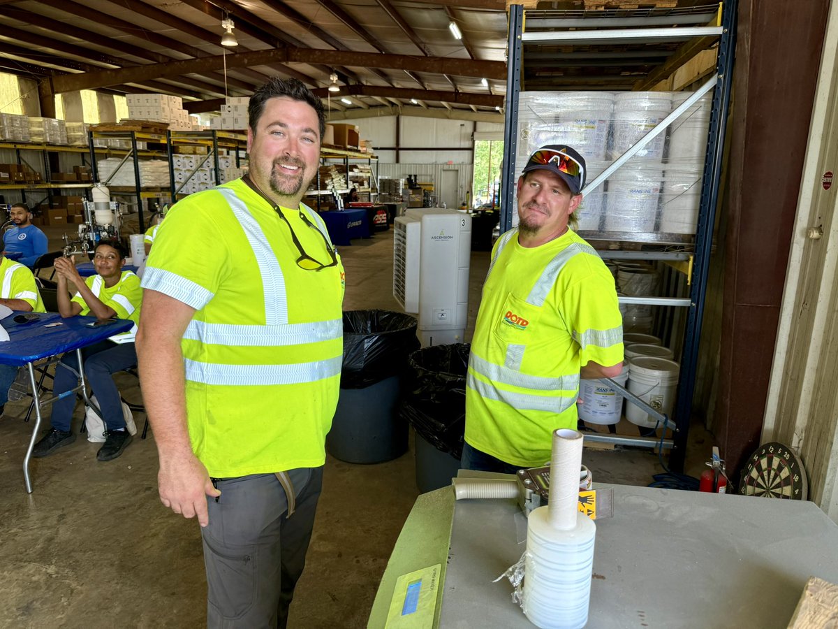 Trantexinc's tweet photo. 🦞 Did someone say crawfish? Our open house was a spectacular event today. We appreciate our customers and thank everyone for attending despite the heat and humidity. We awarded prizes, and visited with new and existing customers. Thank you to our vendors for all their support! https://t.co/QL2BLn9En5