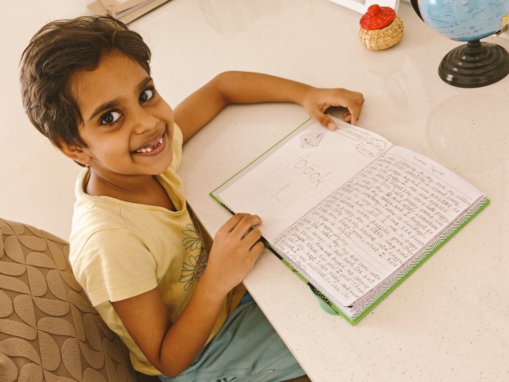Ayaskant12's tweet photo. @SmtSudhaMurty 
Ma'am thank you for writing Gopi Diaries. My 6 year old daughter who can barely make sentences wants to be a writer. She has written her experience with her pet and asked me to share with you. She is writing non-stop for last 2-3 days. Thank you for touching lives https://t.co/oDjIsCZ0II