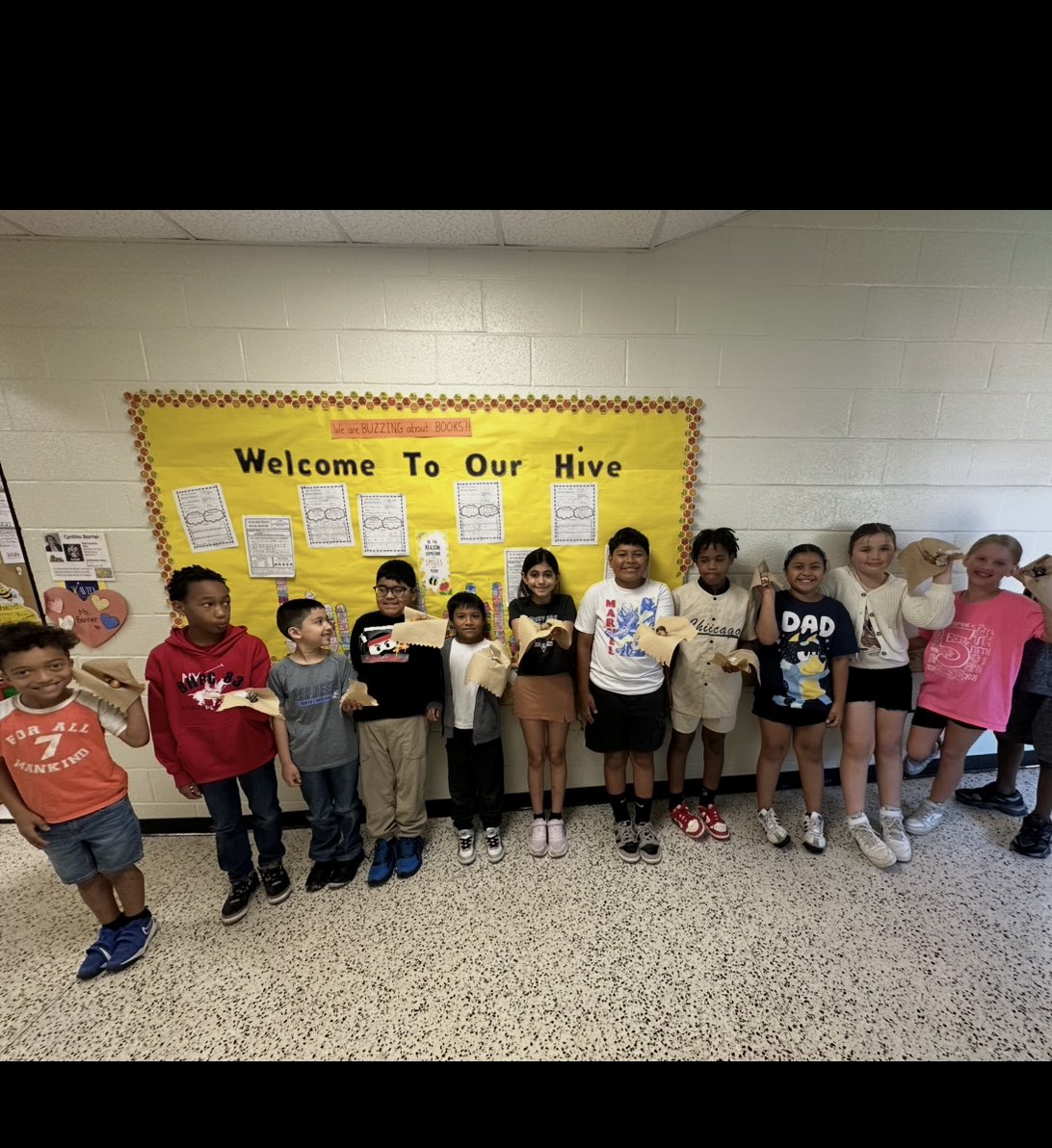 Crystle Welsh (@apcrystlewelsh) on Twitter photo Proud of our 3rd grade students in Mrs. Barrierโs class who showed amazing growth on iReady from MOY to EOY! Celebrating students who grew 20+ points and more with sweet Munchkins! ๐ฉ #CelebratingGrowth <a href="/AGHoulihan/">Andrew G. Houlihan</a> <a href="/TopperJenn58692/">Jennifer Topper</a> <a href="/MarshvilleESNC/">Marshville Elementary School</a> <a href="/UCPSNC/">Union County Public Schools</a> Proud of our 3rd grade students in Mrs. Barrierโs class who showed amazing growth on iReady from MOY to EOY! Celebrating students who grew 20+ points and more with sweet Munchkins! ๐ฉ #CelebratingGrowth <a href="/AGHoulihan/">Andrew G. Houlihan</a> <a href="/TopperJenn58692/">Jennifer Topper</a> <a href="/MarshvilleESNC/">Marshville Elementary School</a> <a href="/UCPSNC/">Union County Public Schools</a>