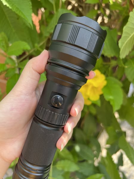 Thegioidenpin's tweet image. 📷📷ĐÈN PIN SIÊU SÁNG WASING WFL-H11 (CHÍNH HÃNG)📷📷
📷 Độ Sáng: 1000 lumens maximum
📷 Sử dụng pin sạc 26650, dung lượng 5000mAh
📷 Giá KM: 500k ( Giá gốc: 550k)
#denpinsieusang #thegioidenpin #wasing
Liên hê:
+ Hotline &amp;amp; Zalo: 0898.838.828