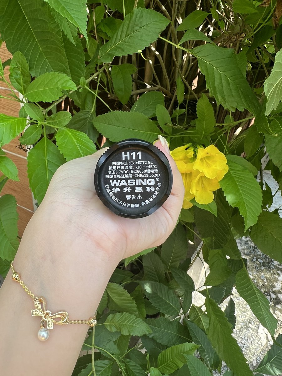 Thegioidenpin's tweet image. 📷📷ĐÈN PIN SIÊU SÁNG WASING WFL-H11 (CHÍNH HÃNG)📷📷
📷 Độ Sáng: 1000 lumens maximum
📷 Sử dụng pin sạc 26650, dung lượng 5000mAh
📷 Giá KM: 500k ( Giá gốc: 550k)
#denpinsieusang #thegioidenpin #wasing
Liên hê:
+ Hotline &amp;amp; Zalo: 0898.838.828