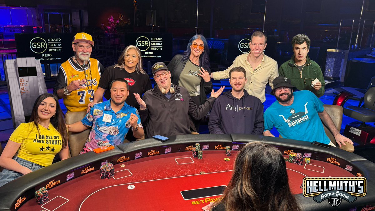 Fun table today on Hellmuth's Home Game!