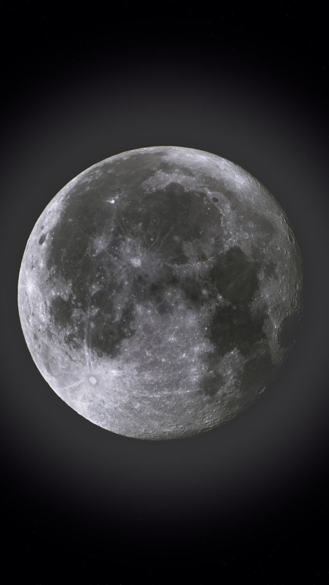 LisaBromfield's tweet image. So apparently I only take images of the moon now 🤣This one is from the 14 May. Approx. 98% illumination. This is a 16 panel mosaic from Southern Tasmania. And I promise I’m still doing deep sky photos too! #astrophotography #moon