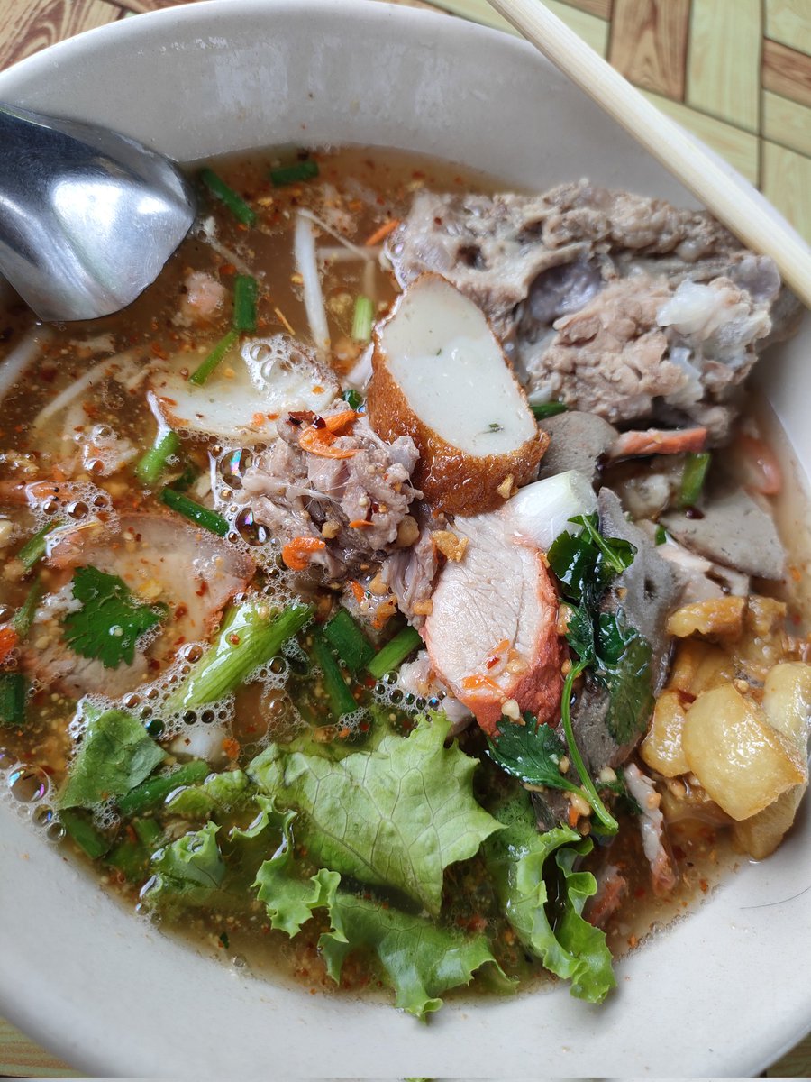 อากาศดีๆ กับเตี๋ยวร้อนๆ😋
#อยุธยา