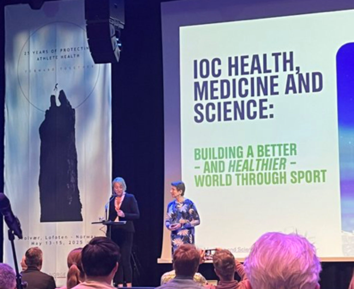 Doyle-Baker Lab, University of Calgary, Canada (@knowthyhealth) on Twitter photo <a href="/uofcknes/">UCalgary Kinesiology</a> At #OSTRC2025 is <a href="/JaneSThornton/">Dr. Jane Thornton OLY</a> (presenting <a href="/lebrun_connie/">Connie Lebrun</a> with President medal from <a href="/CASEMACMSE/">CASEM</a>. Mentee to mentor. Excited for them both and stoked because the word ‘Health’ is first. I have pushed for that emphasis my whole career. <a href="/uofcknes/">UCalgary Kinesiology</a> At #OSTRC2025 is <a href="/JaneSThornton/">Dr. Jane Thornton OLY</a> (presenting <a href="/lebrun_connie/">Connie Lebrun</a> with President medal from <a href="/CASEMACMSE/">CASEM</a>. Mentee to mentor. Excited for them both and stoked because the word ‘Health’ is first. I have pushed for that emphasis my whole career.