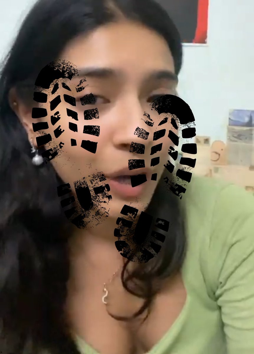 MDMOHTASHIMAFR1's tweet photo. Every person has freedom of expression, but there's a limit to it Nobody cares what Sharmistha said about Prophet Muhammad is unacceptable and she should be punished according to Indian law @KolkataPolice please arrest this girl as soon as possible #ArrestSarmishtPanoli @WBPolice https://t.co/bm1hPO4MgF