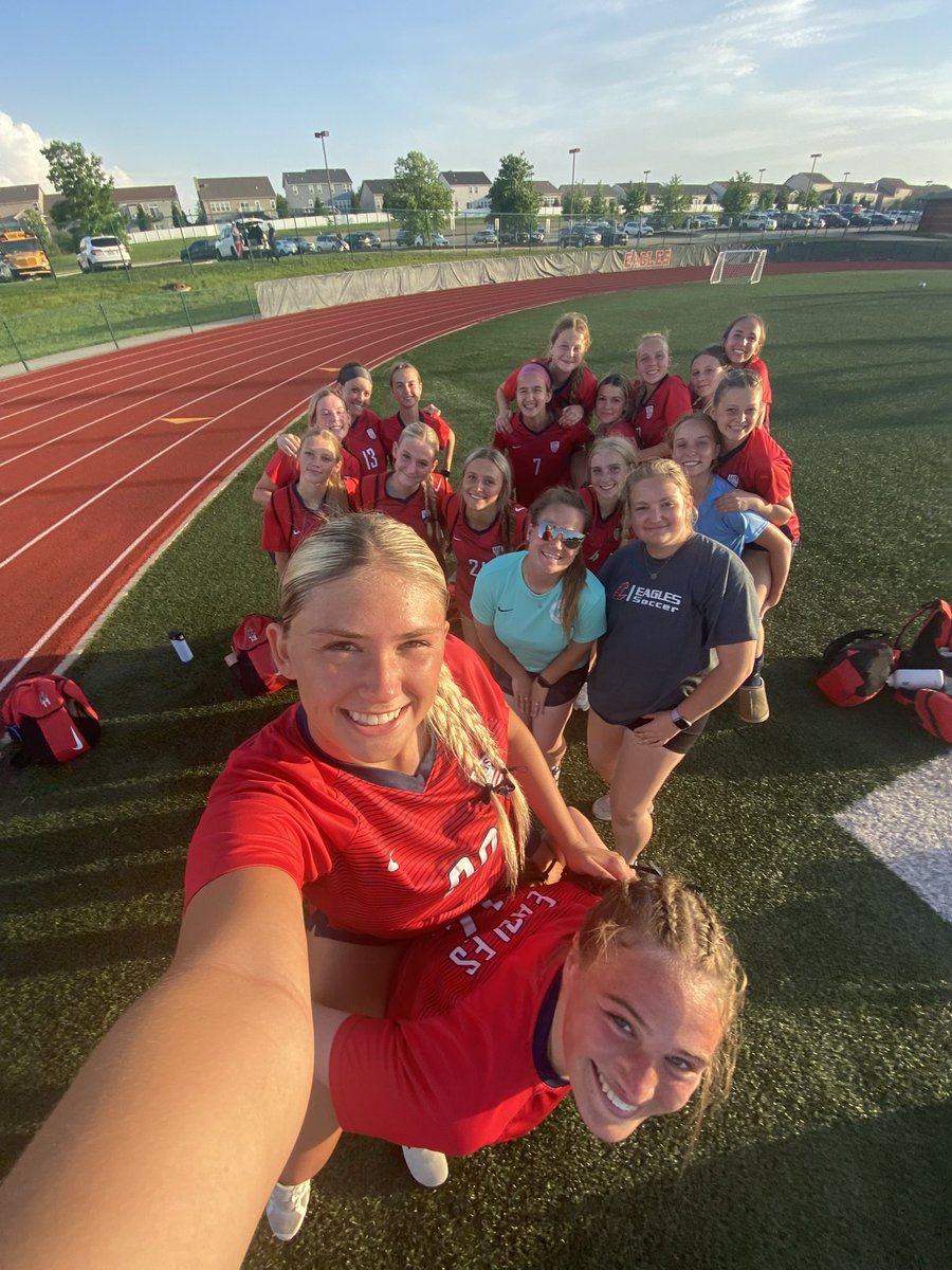 LHS_Freeman's tweet photo. 8-0 win against Orchard Farm. Great end to a great season with this goofy gang of mine! ❤️🤍💙

Goals:
Raegan E, Maddie M (2), Katy G (2), Sydney T, Emma W (2)

Assists:
Riley L (2), Sydney T, Brenna C, Maddie M, Katy G, Emma W, &amp; Hannah V

Shutout: Morgan Buckley &amp; the back 4 😤 https://t.co/hlDuEABir9