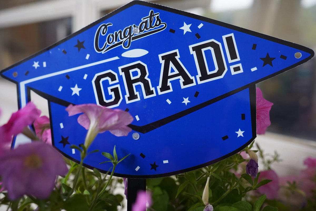 A WALK THROUGH TIME 🎉🎓💙: Today, members of the Auburn High School Class of 2025 began their "Senior Walk” through the halls of their former elementary schools, and the smiles, hugs, and overall cheer spoke volumes!
•
Events like this are significant for seniors, but perhaps