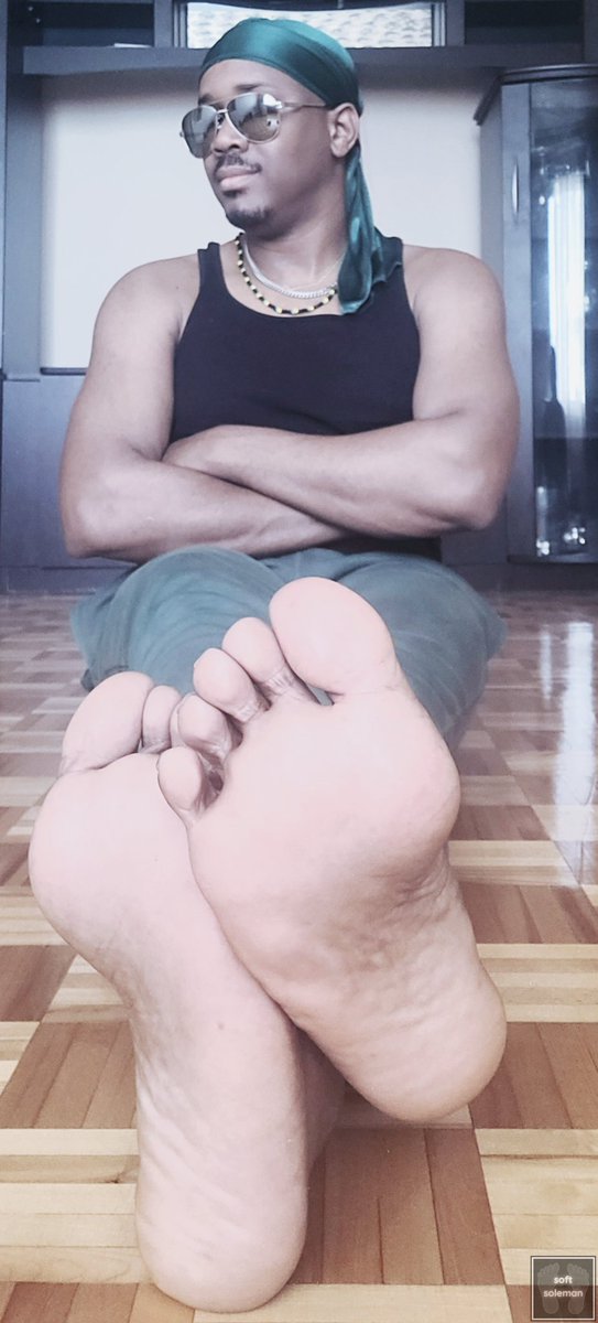 softsoleman's tweet photo. #softsoleman #malefeet #malesoles #widefeet #widesoles #meatysoles #meatyfeet #bigfeet #bigsoles #maletoes #malesolesandtoes #softsoles #softfeet #legendarymalefeet #dudesoles #pieds #piedsnus #piedsmasculins #legendarymalesoles #soles #toes #meatytoes https://t.co/NyXIgAJOLl