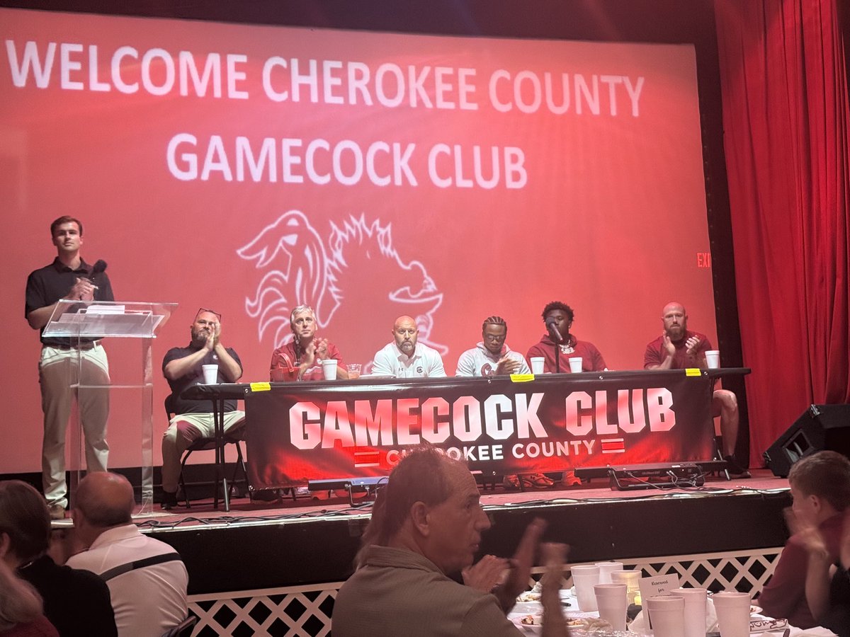 Proud to see 2 of our Former players <a href="/Emazon7/">Emazon(uh-mazon) Littlejohn</a> <a href="/ShedSarratt_/">shed.</a>   tonight representing <a href="/GamecockFB/">South Carolina Football</a> along with <a href="/coachfurrey/">Mike Furrey</a>  at the  <a href="/CCGamecocks/">CherokeeCoGamecocks</a> meeting! #PrideAndTradition