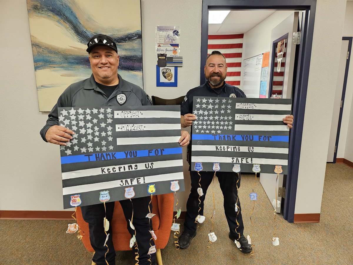Dr. Danielle Navariz (@dnavariz_hms) on Twitter photo A huge THANK YOU to Officer Sanchez and Officer Garcia for keeping our Cavs safe! ππ€ <a href="/HERNANDO_MS/">Dr. Jesse A. Sepulveda</a> <a href="/RNava_HMS/">Raul Nava Jr.</a> A huge THANK YOU to Officer Sanchez and Officer Garcia for keeping our Cavs safe! ππ€ <a href="/HERNANDO_MS/">Dr. Jesse A. Sepulveda</a> <a href="/RNava_HMS/">Raul Nava Jr.</a>