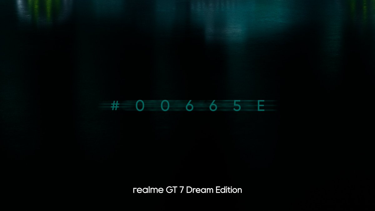 realmeglobal's tweet photo. Two colors, one legend.

#realmeGT7DreamEdition
#realmeGT7Series 
#2025FlagshipKiller https://t.co/oBBpQDkWRx