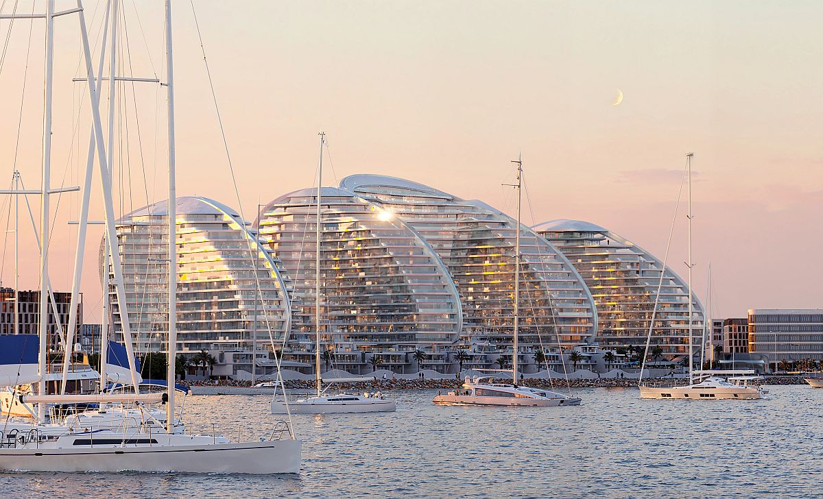 buildingid's tweet photo. Discover Oystra by Zaha Hadid Architects — a futuristic landmark on Al Marjan Island in Ras Al Khaimah, UAE https://t.co/d09Uh3kLno
#ZahaHadidArchitects #Oystra #AlMarjanIsland #UAEArchitecture #ArchitectureInspiration https://t.co/R6YreH5lqh