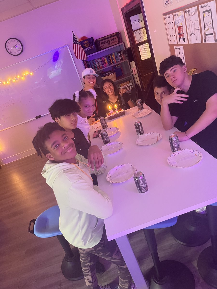 Ms. Mornhineway tweet media