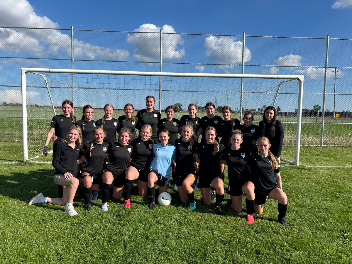 A big congratulations to the girls varsity soccer team on winning the AABHN championship yesterday with a score of 5-1! Good luck in your CWOSSA qualifier next week!