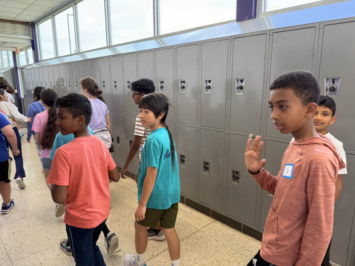 Jackie Morris (@jmorris2) on Twitter photo The Boulan students and staff enjoyed welcoming the 5th graders and their teachers today for their orientation. <a href="/bpbroncos/">Boulan Park</a> The Boulan students and staff enjoyed welcoming the 5th graders and their teachers today for their orientation. <a href="/bpbroncos/">Boulan Park</a>