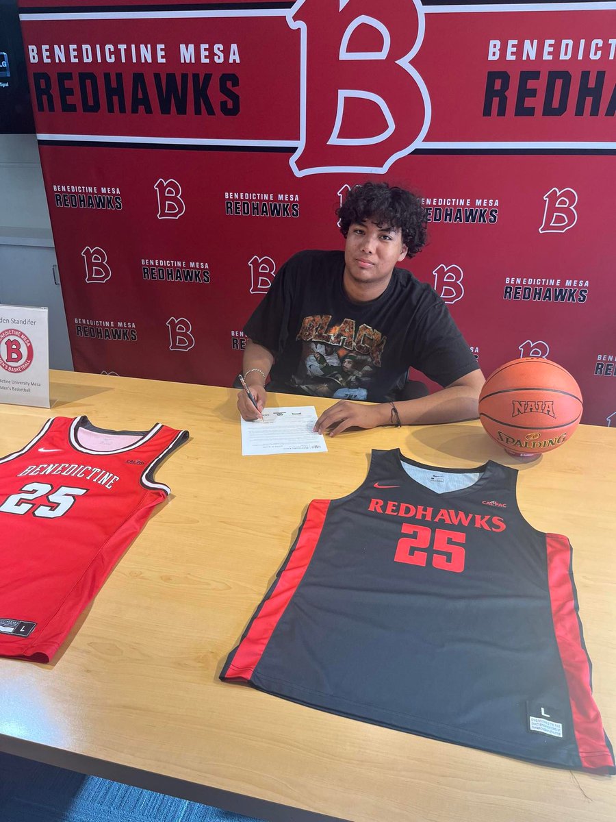 Congratulations to Jayden Paul Pierre Standifer who signed his letter of intent to play basketball for Benedictine University in Mesa, AZ. Jayden is a member of Tohono O’odham Nation.
#NativePreps #TohonoOodham