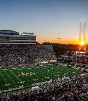 ArleyMorrell's tweet image. After a great conversation with coach @RobEzell I am blessed to receive an offer from @WakeFB ‼️‼️‼️
#wakeforestfootball