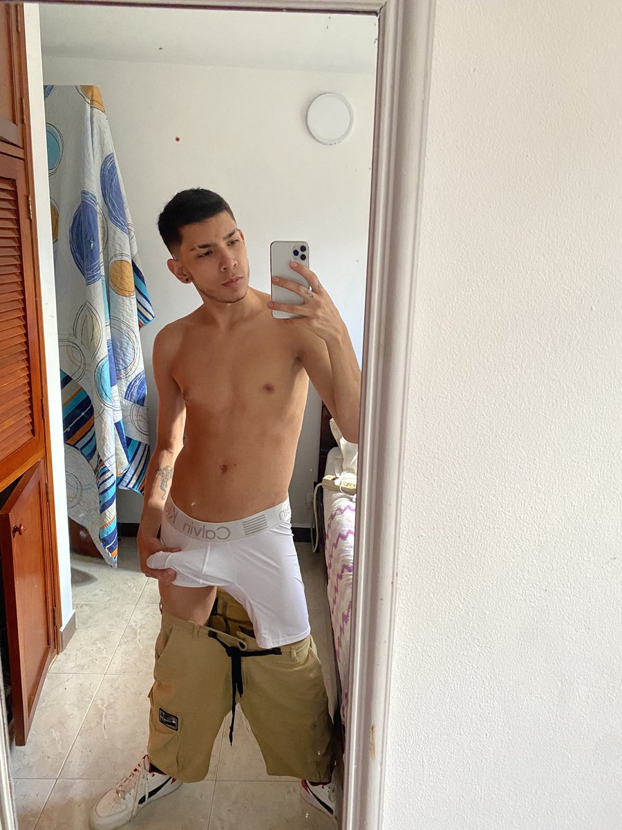 sergiogarzonn's tweet photo. 🍆😏 https://t.co/3uKpOhoSAt