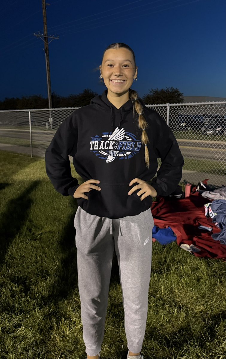 Mariah finished 8th in the 100 hurdles. Congratulations!