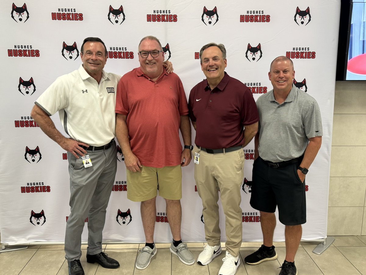 ❤️Happy Retirement to our Trainer Doc Smith. We are excited to honor you by naming an award after you, Rodney Smith Legacy Award! Best wishes!