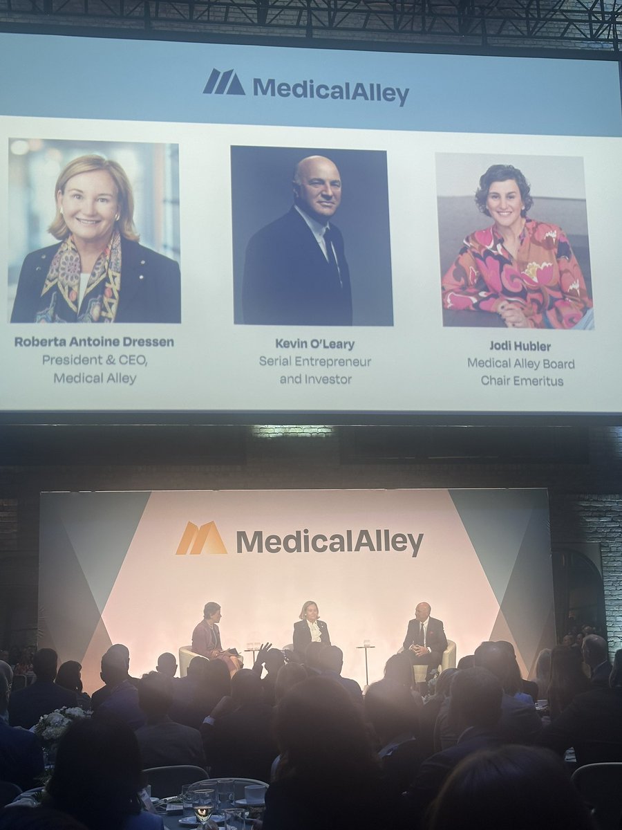McClungPR's tweet image. Listening to the wisdom of @ABCSharkTank’s @kevinolearytv at @MedicalAlley annual dinner. Key takeaway - there are 3-5 things you need to get done everyday. That’s the “signal.” Everything preventing you from getting those things done is the “noise.” Be 70-80% signal focused.