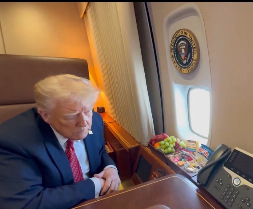 What does Trump snack on while visiting lavish gulf nations? Ruffles, mini pretzels, grapes. Maybe that’s why he wants the fancier plane from Qatar.