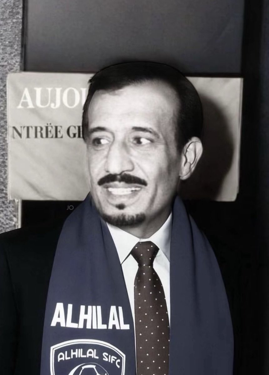 Hh1963h's tweet photo. الهلال امامه استحقاق باسم الوطن لعيون ابو فهد لاتخلونه الوقت قصير 💙💙💙💙💙 #اين_وعودك_للهلال_يالصندوق https://t.co/dWrofdJM9z
