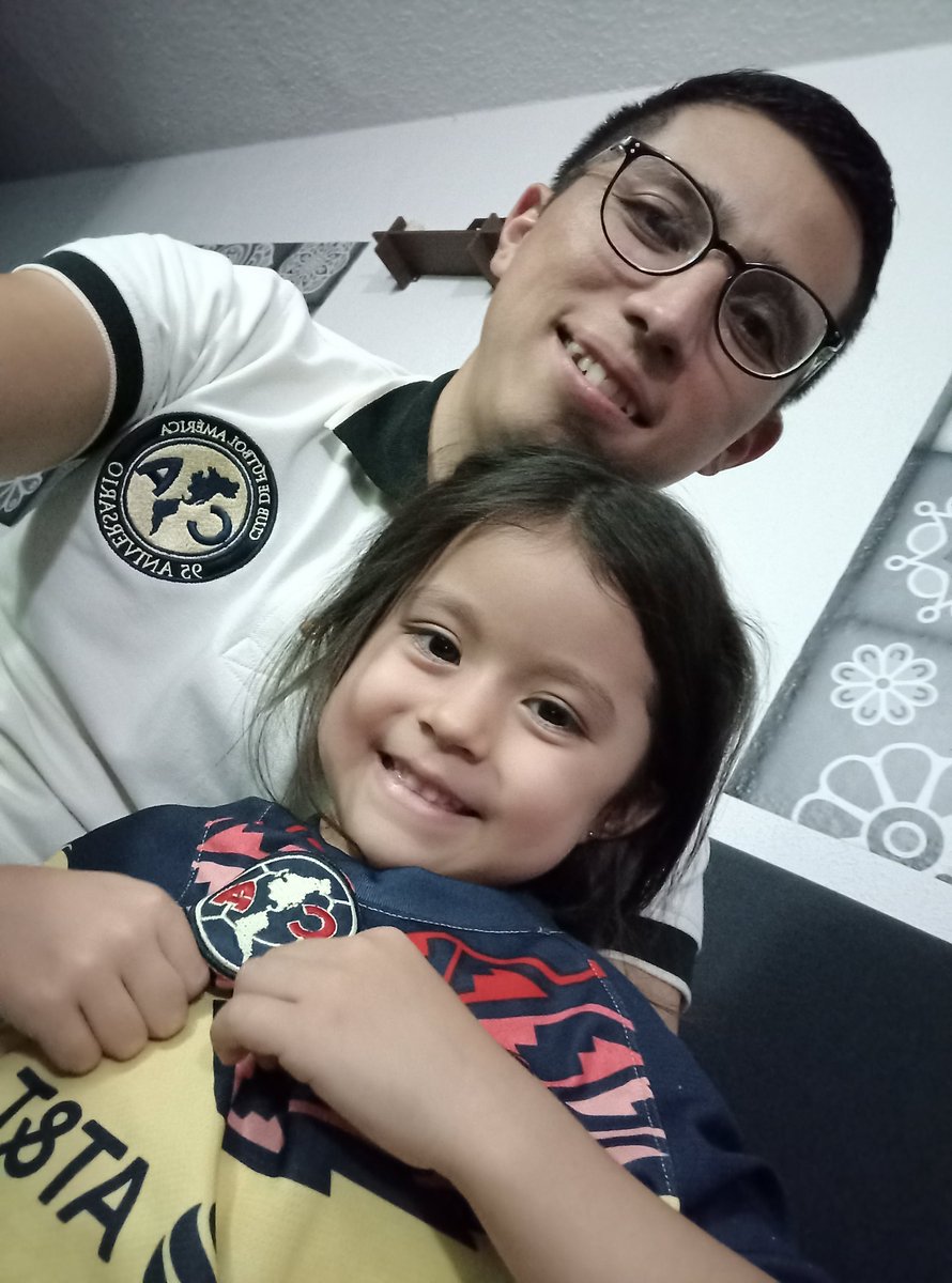 Apoyando a las poderosas Águilas.
¡Vamos América! <a href="/TUDNMEX/">TUDN MEX</a> #NuestraLiguilla