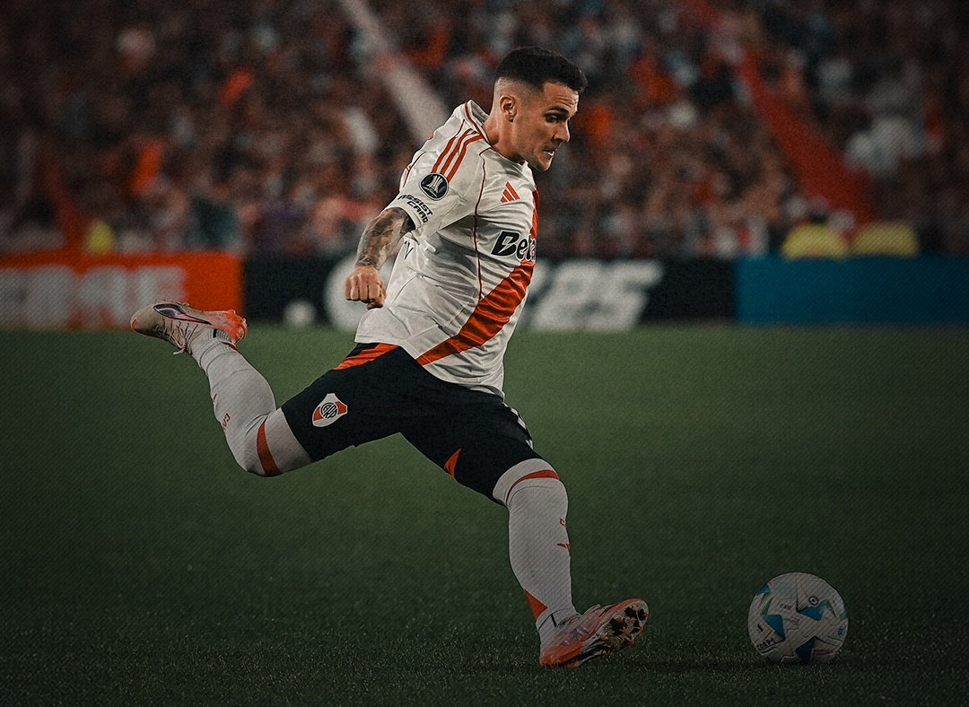 MedioRiver's tweet photo. El tractor. El 4 de jerarquía que fue a buscar River. https://t.co/VYHXaxHC15