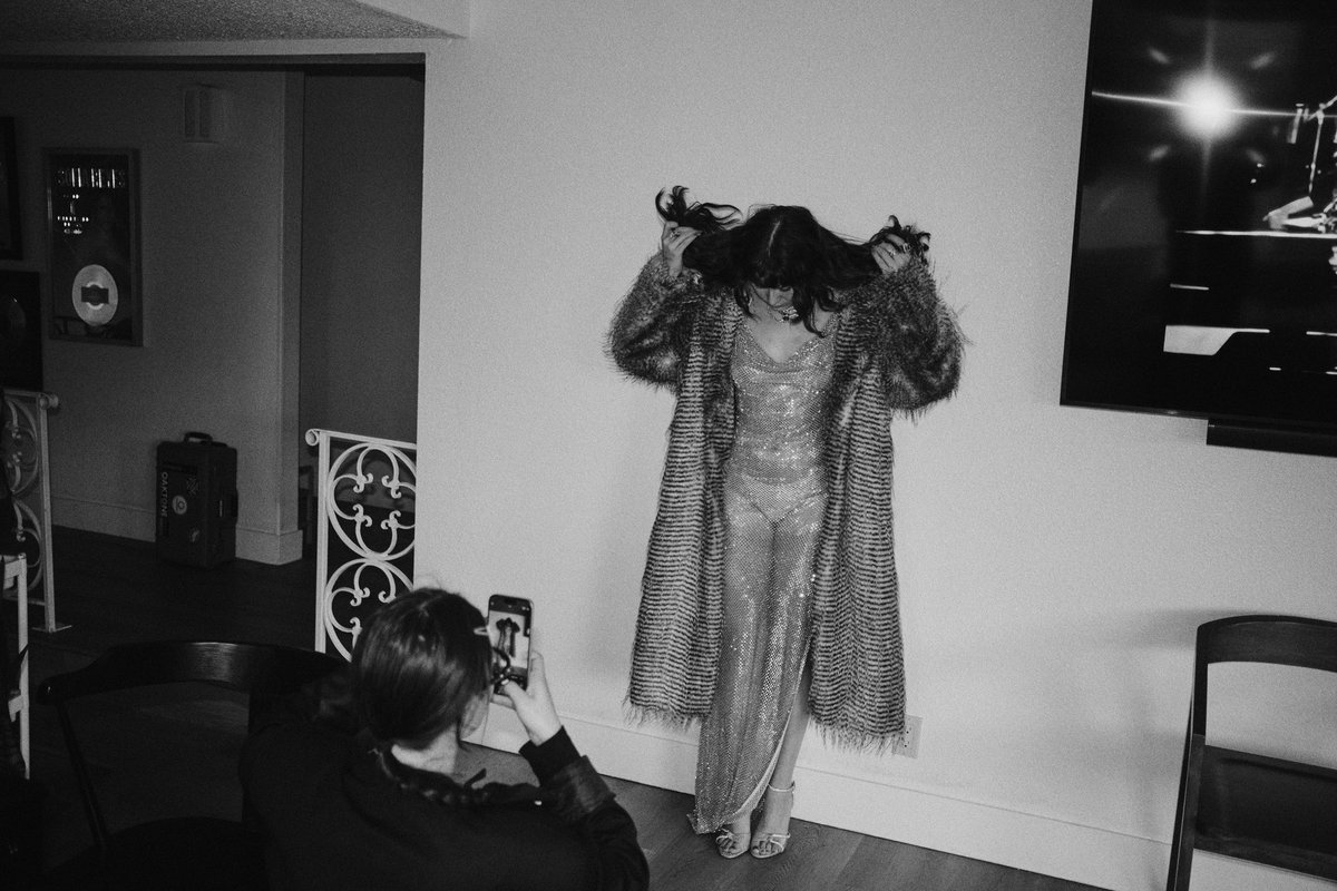 sofiareyes's tweet photo. 🫆👁️🥃 https://t.co/Q5sfBuFOvW