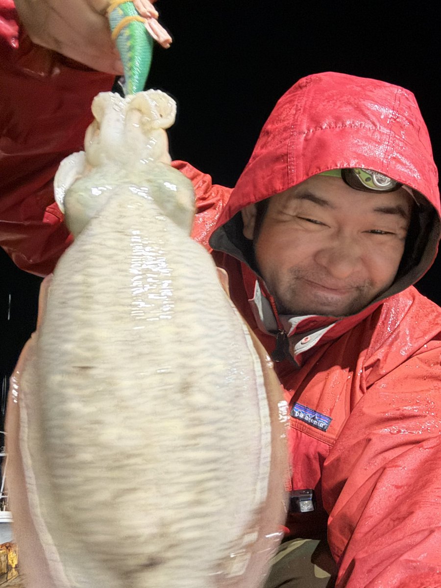 最近イカばっか釣ってるんですよね…

イカおじさんです🦑

数日前

パタゴニアのゴアテックスを豪快にイカ墨浴びました💦

ブーちゃんの新しいTシャツなら大丈夫👌

バイスカラーバージョンよろしくお願いします。

🙇‍♂️🙇‍♂️🙇‍♂️

ご予約お待ちしています

higuchino.thebase.in