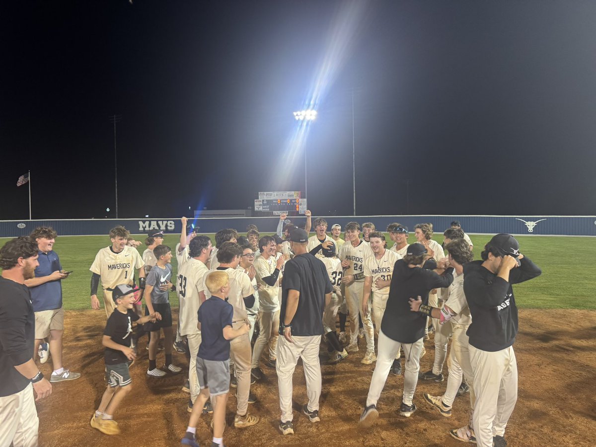 BenDownsACMAVS's tweet image. Game 3 Final at the TSSAA Class AAA Sectionals at Anderson Co…..
@ACHSMAVBaseball 6
Unicoi Co 5
In 10 innings!
For the first time since 2008, the Mavs are headed back to Murfreesboro!
@ACSchoolsTN
@AllThingsACMavs
@5StarPreps
#GoMavs🤘