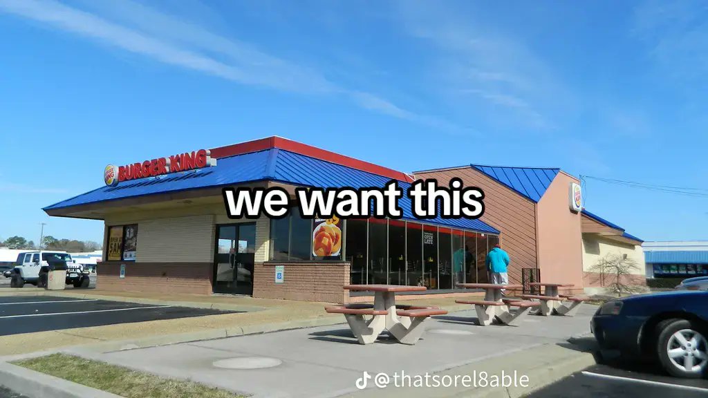JusticeRoarin76's tweet photo. To the big name corporations out there, the ones who keep trying to find "new ways to lure in new customers, or bring customers back" the answers have been in front of you the entire time #ignorance_is_costly https://t.co/jB5pzm289u