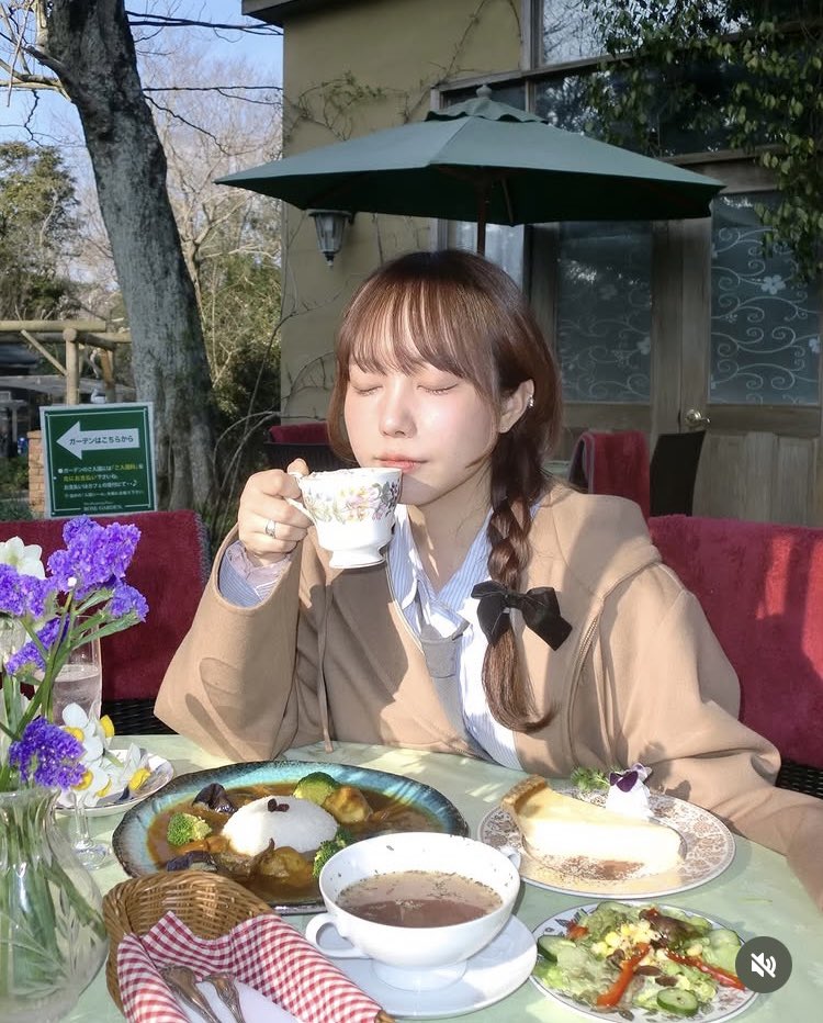 manami79844668's tweet photo. - ̗̀𝐇𝐀𝐏𝐏𝐘 𝐁𝐈𝐑𝐓𝐇𝐃𝐀𝐘 ̖́-

むくちゃん25歳おめでとう🎀
ふわふわ癒されるのに芯があって、かわいくてかっこいいむくちゃんが大好きです🫶🏻︎💕︎︎
素敵な1年になりますように😌💭
@muku_516 https://t.co/32L8BG8EWM