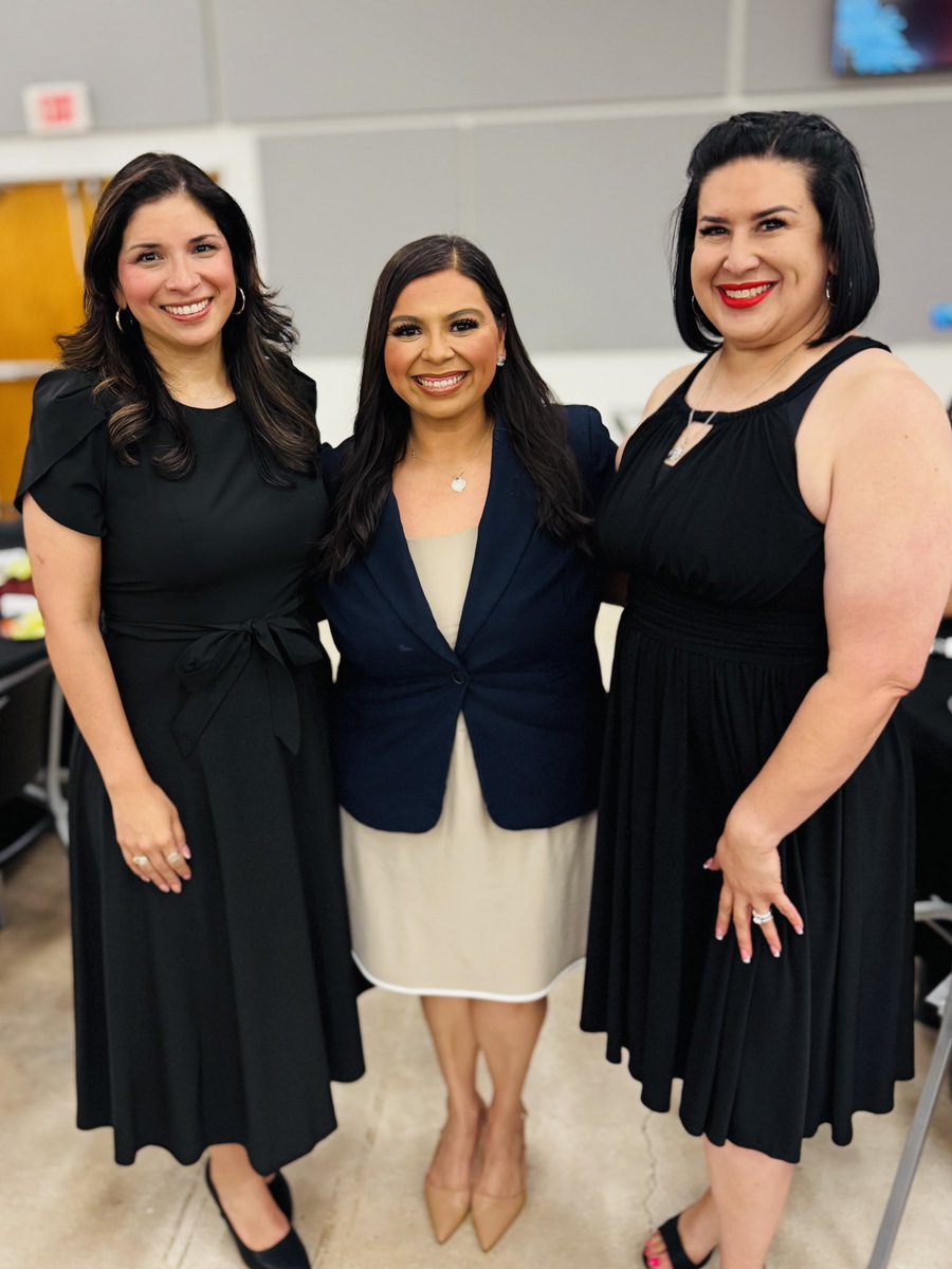 Teresa Silva, Ph.D. (@teri_silva) on Twitter photo Congratulations to all those recognized at the 2025 Night of the Stars. ⭐️ <a href="/EISDofSA/">Edgewood ISD</a> Congratulations to all those recognized at the 2025 Night of the Stars. ⭐️ <a href="/EISDofSA/">Edgewood ISD</a>