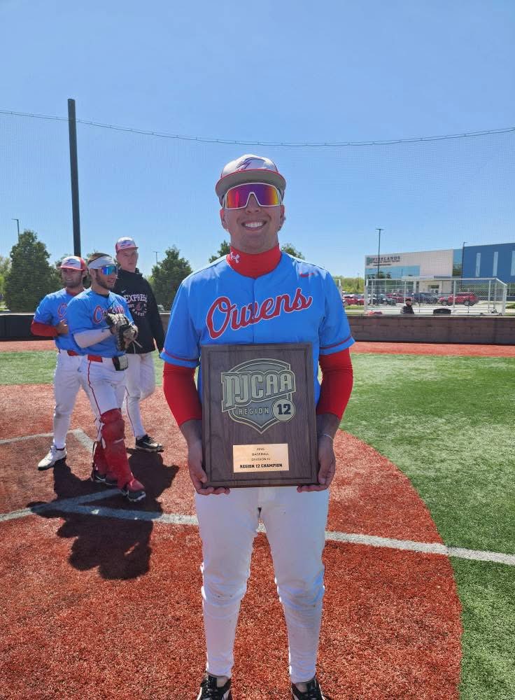Congrats to <a href="/OwensexpressBB/">Owens Baseball 🚂</a> on winning the Region XII Division III Championship 8-6 over Terra State!

Owens freshman &amp; 2024 LC grad Landon Amstutz <a href="/AmstutzLandon/">Landon Amstutz</a> went 2-2 with a big 2RBI triple in the win! 

Keep up the great work Landon!

#LCBaseball