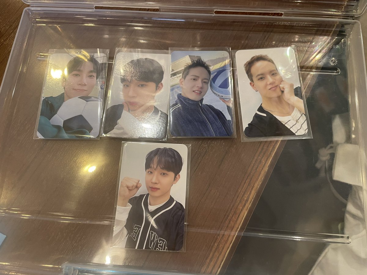 BTOB Melympic in japan トレカ　交換
【譲】ウングァン ヒョンシク プニエル

【求】同種ミニョク
本日手渡し
お気軽にお声かけください🙇🏻‍♀️
 #BTOB
 #BTOB交換