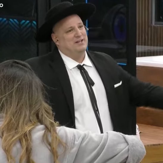 julidata's tweet photo. Alfa tenia razon sobre este gordo hijo de puta
#GranHermano https://t.co/qzuCWan8Rx