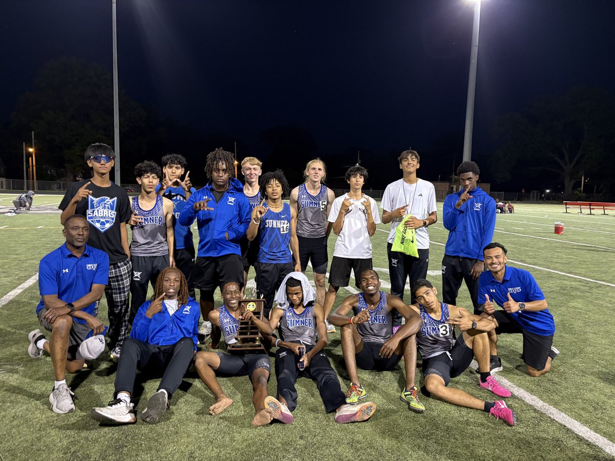 SASabres_AD's tweet photo. Shout out to our Boys and Girls Track &amp; Field Teams on defending their Meadowlark Conference Titles!! Total team effort. Great job by all coaches and athletes. #4theacademy #swordsup https://t.co/QlpOkL2lAX