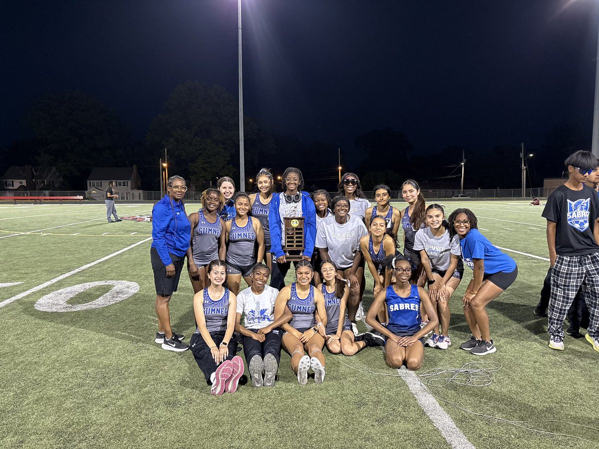 SASabres_AD's tweet photo. Shout out to our Boys and Girls Track &amp; Field Teams on defending their Meadowlark Conference Titles!! Total team effort. Great job by all coaches and athletes. #4theacademy #swordsup https://t.co/QlpOkL2lAX