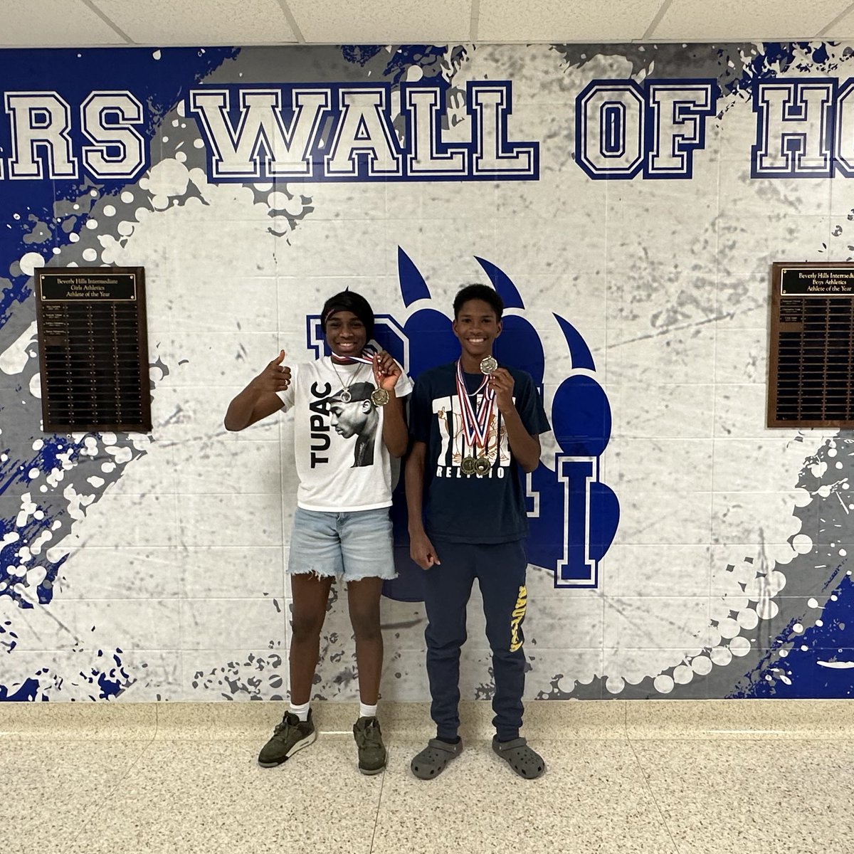 BHIAthletics's tweet photo. #BHITrack 8th Grade Awards:
MVR: Railin De La Cruz
#BHIBears #BHIAthletics https://t.co/oOl3dILvgL