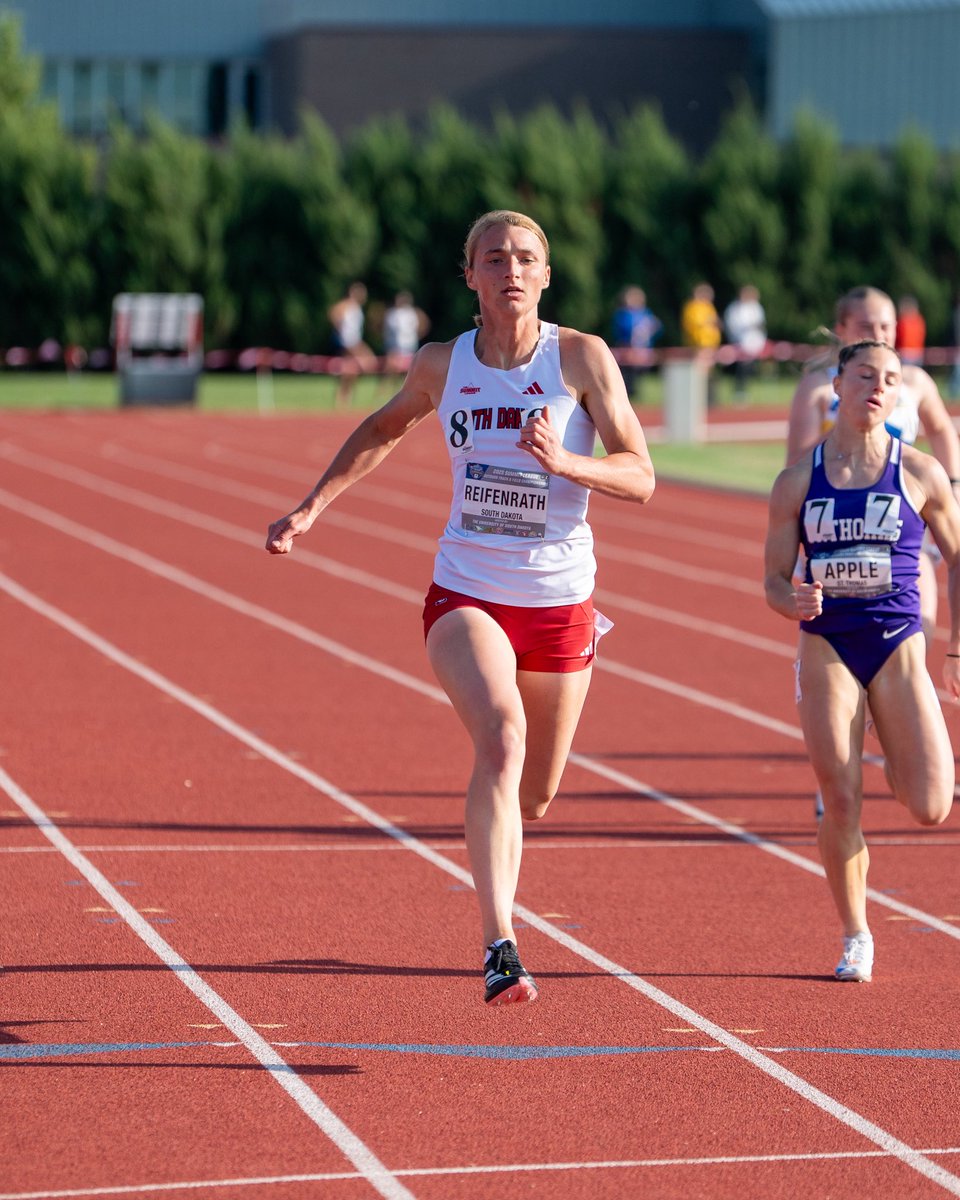 Movin’ on! 🏃

Three Coyotes advance to Saturday’s finals in the 200-meters! Tommy Nikkel (21.23, PR) and Ethan Baessler (21.26, PR) move on in the men’s race and Sara Reifenrath (23.12) advances in the women’s race.

#GoYotes x #WeAreSouthDakota