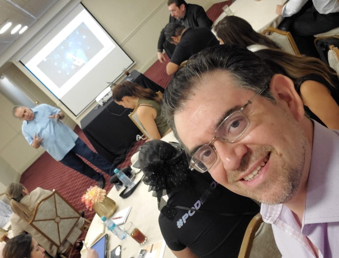 ¡Nos apasionan los negocios! nuestro objetivo es acercar oportunidades de crecimiento a empresarios de la red de <a href="/enlazadot/">Enlazadot</a>   Los empresarios son factor importante en la generación de empleos y contribuyen a la economía de México.  #clientes #Proveedores #Negocios #Alianzas